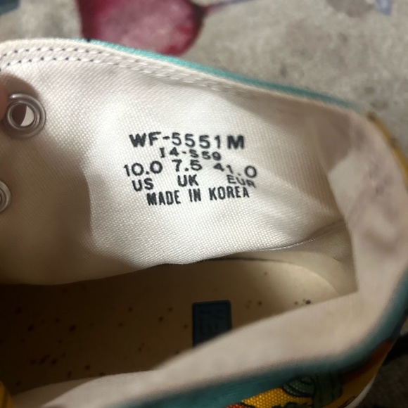 Looney Tunes 10  KED Sneakers 90s Characters Name and related warne Bros .1994 - Picture 10 of 12